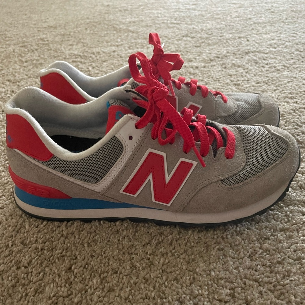 New Balance 574 women’s size 9